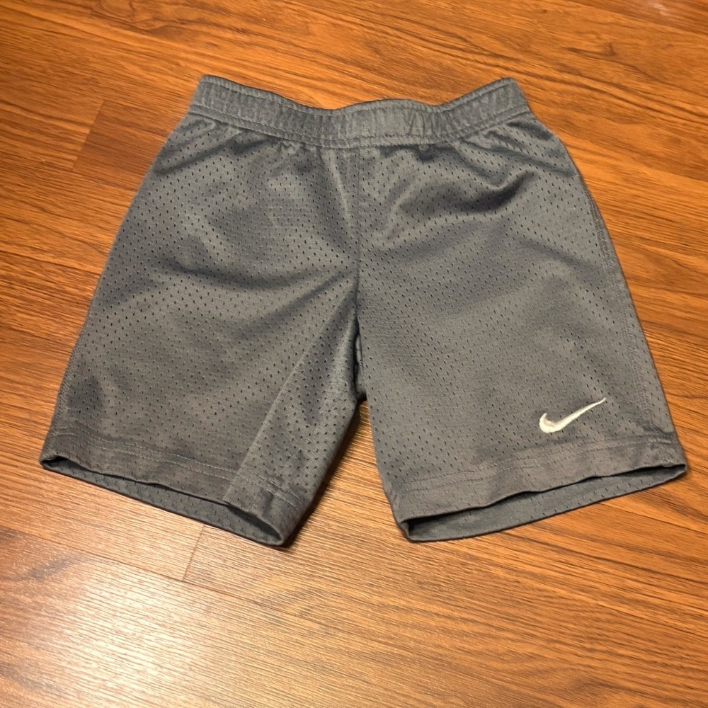 Nike Mesh Athletic Shorts Kids Size 6 Gray Good Breathable Swoosh Logo